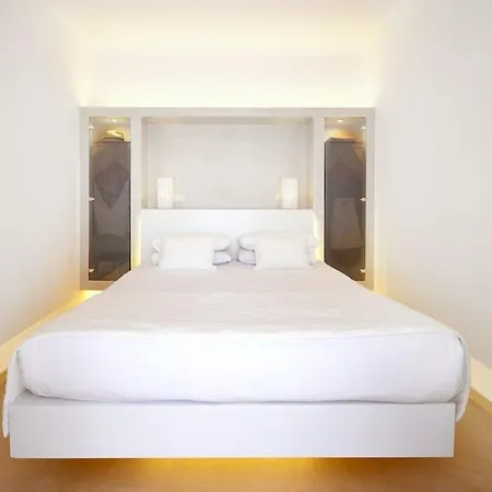 Art Santorini 4* Pýrgos