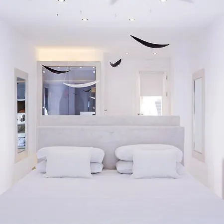 Art Santorini 4*