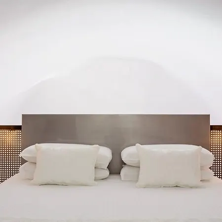 Art Santorini (adults Only) 4* Pýrgos