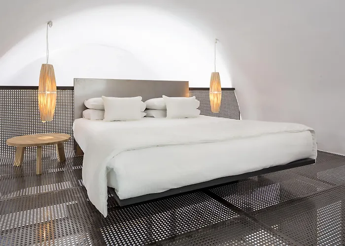 Art Santorini (adults Only)