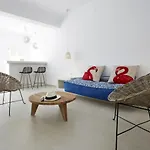 Art Santorini (adults Only) Pýrgos