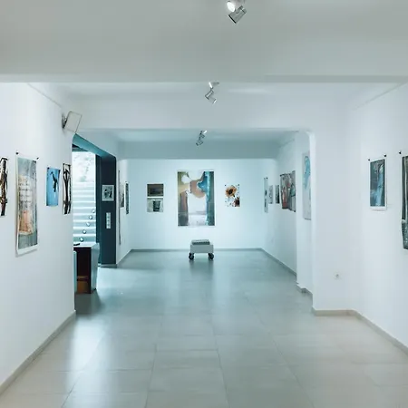 Art Santorini